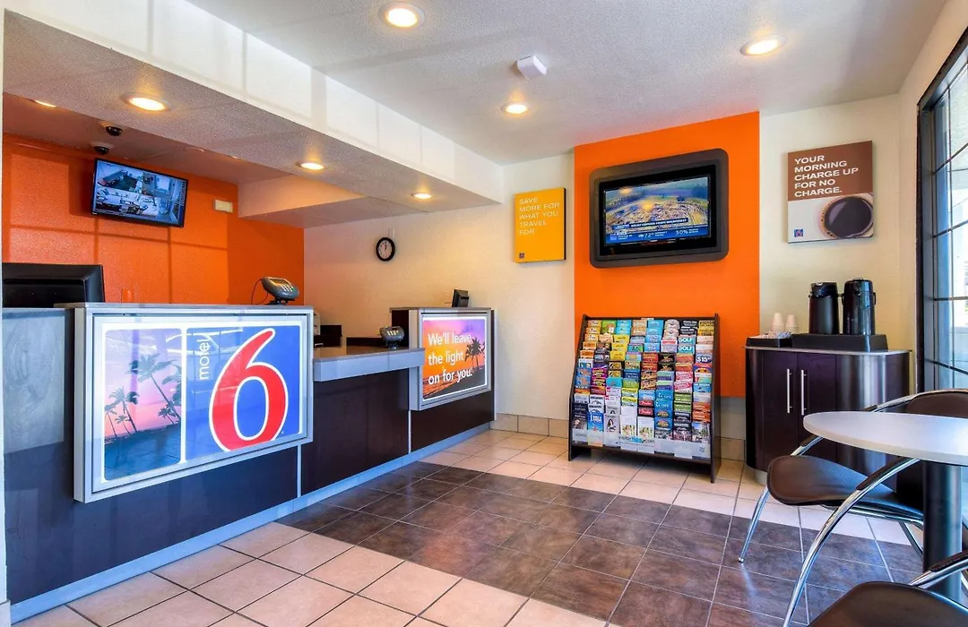 Motel 6-Pomona, Ca - Los Angeles-1