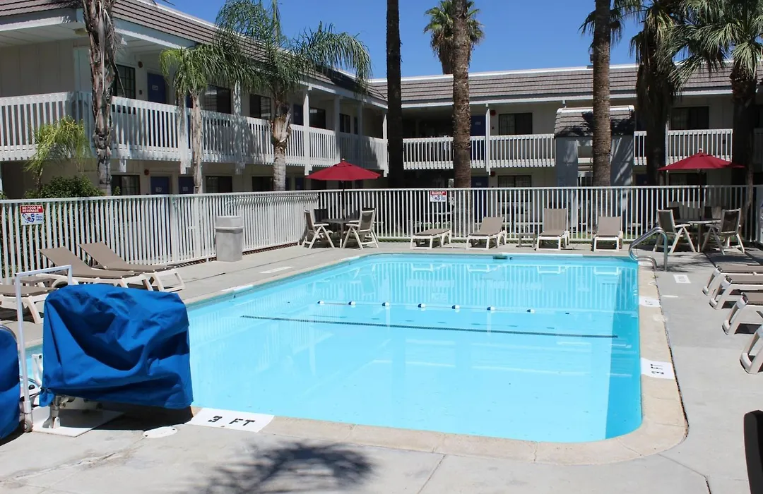 Motel 6-Coalinga, Ca - East-1