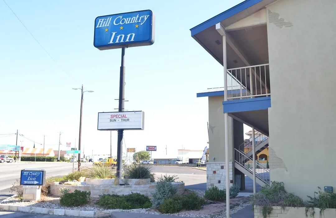 Hill Country Inn-1