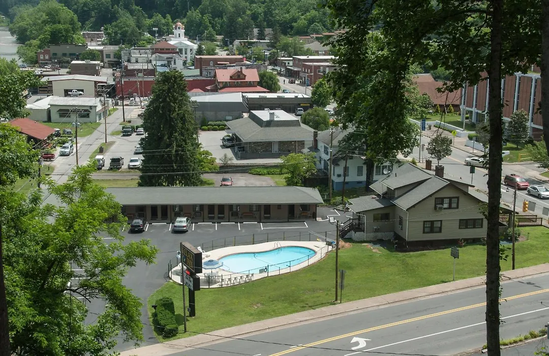 Relax Inn - Bryson City-1