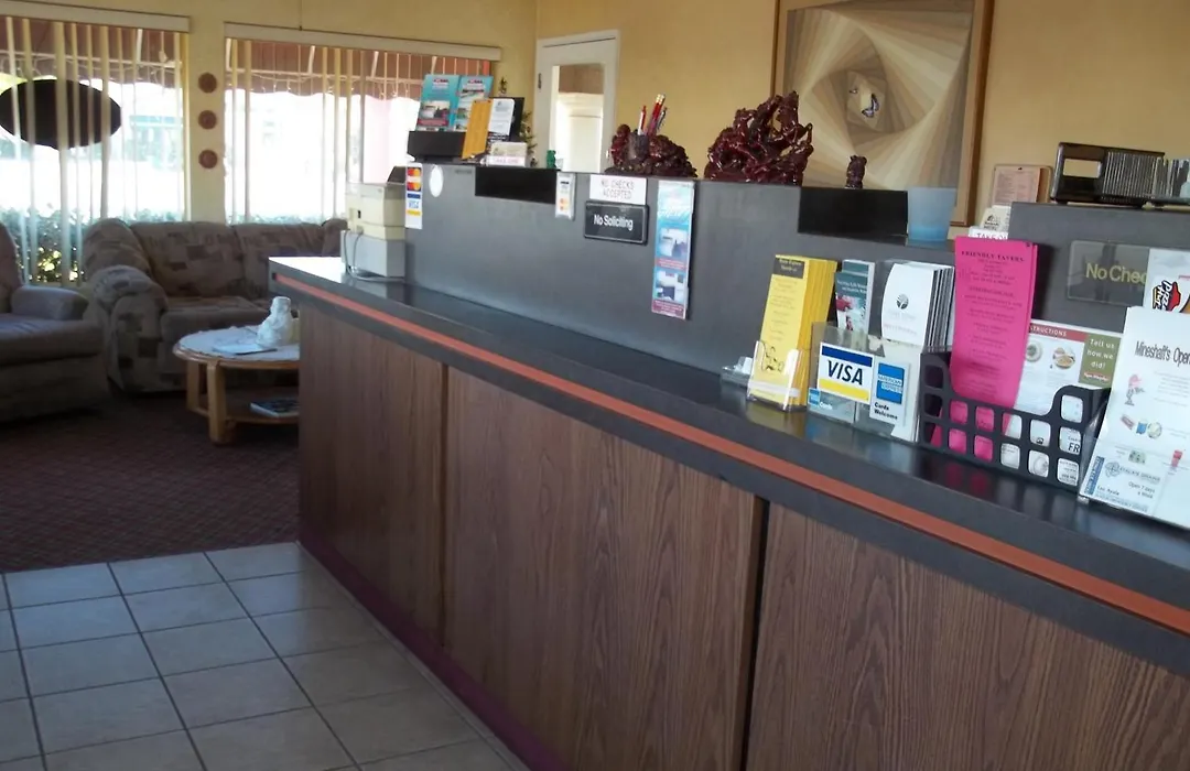 Hacienda Motel-1