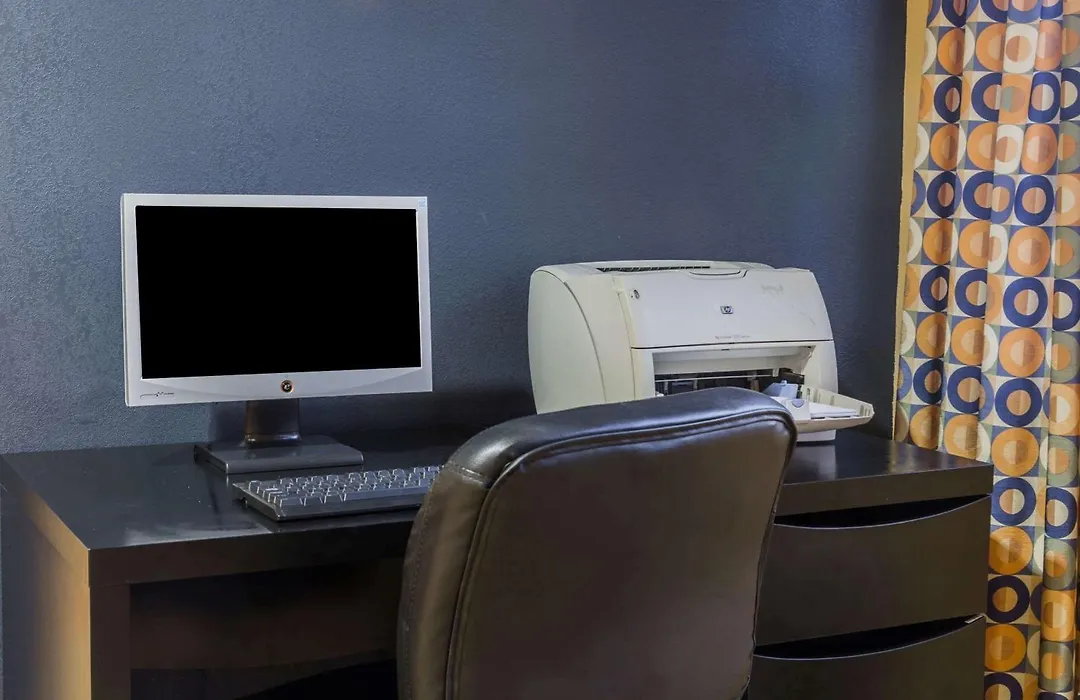 Microtel Inn & Suites By Wyndham Hillsborough-1