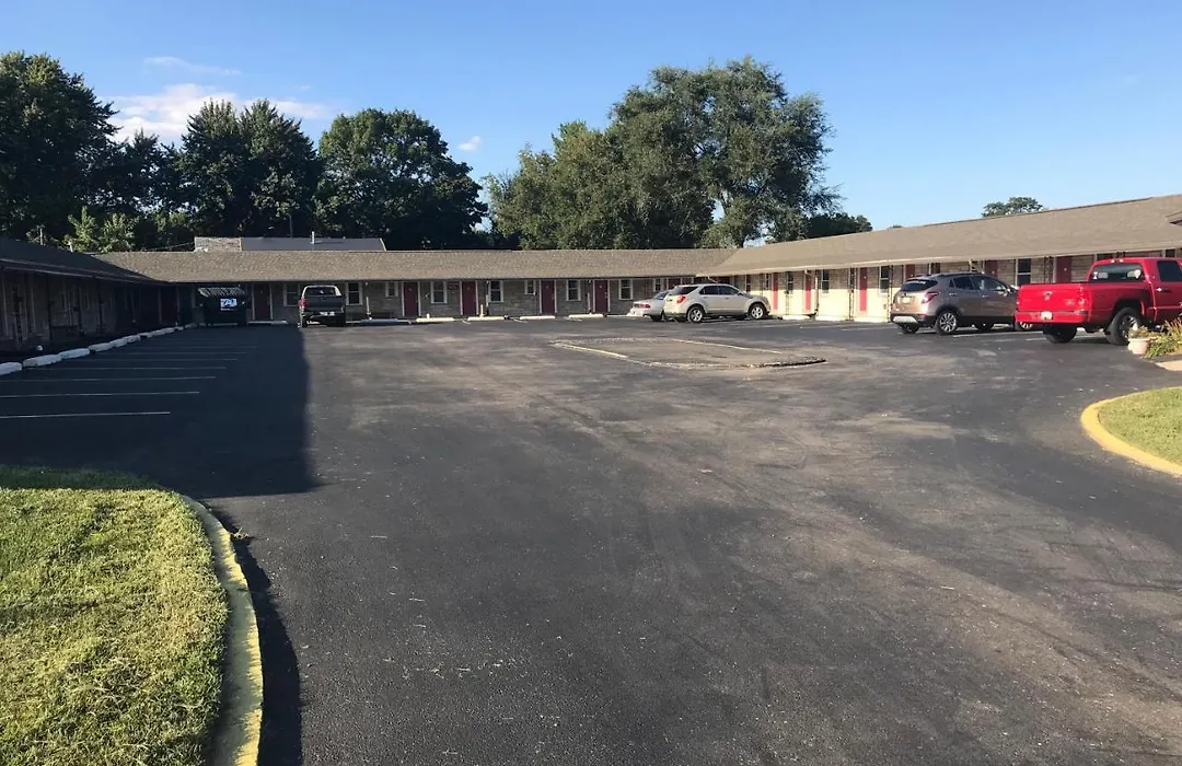 Cooper Motel Tuscola-1