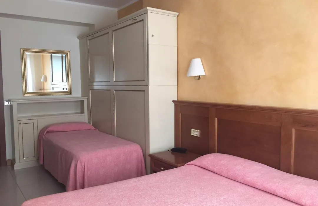 Hotel Sporting-1