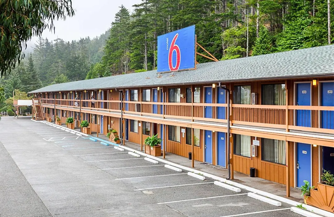 Motel 6 Gold Beach-1
