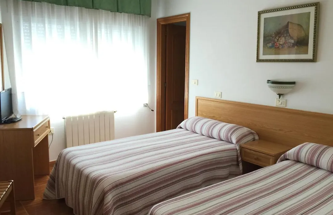 Hostal-Restaurante Casa Giz-1