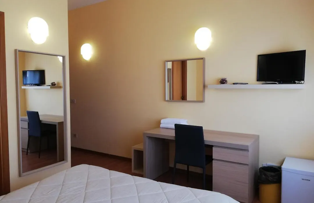 Albergo Roma-1