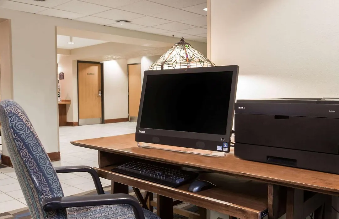 Baymont Inn & Suites By Wyndham Anchorage Airport-1