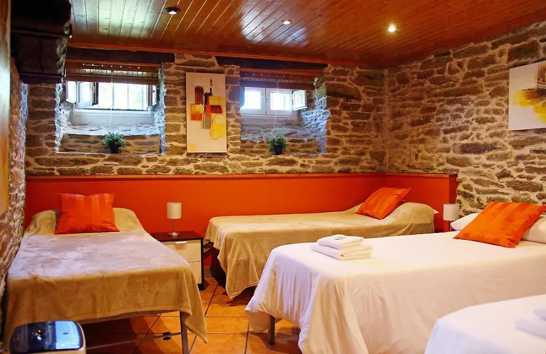 Aqua Rooms Sarria-1