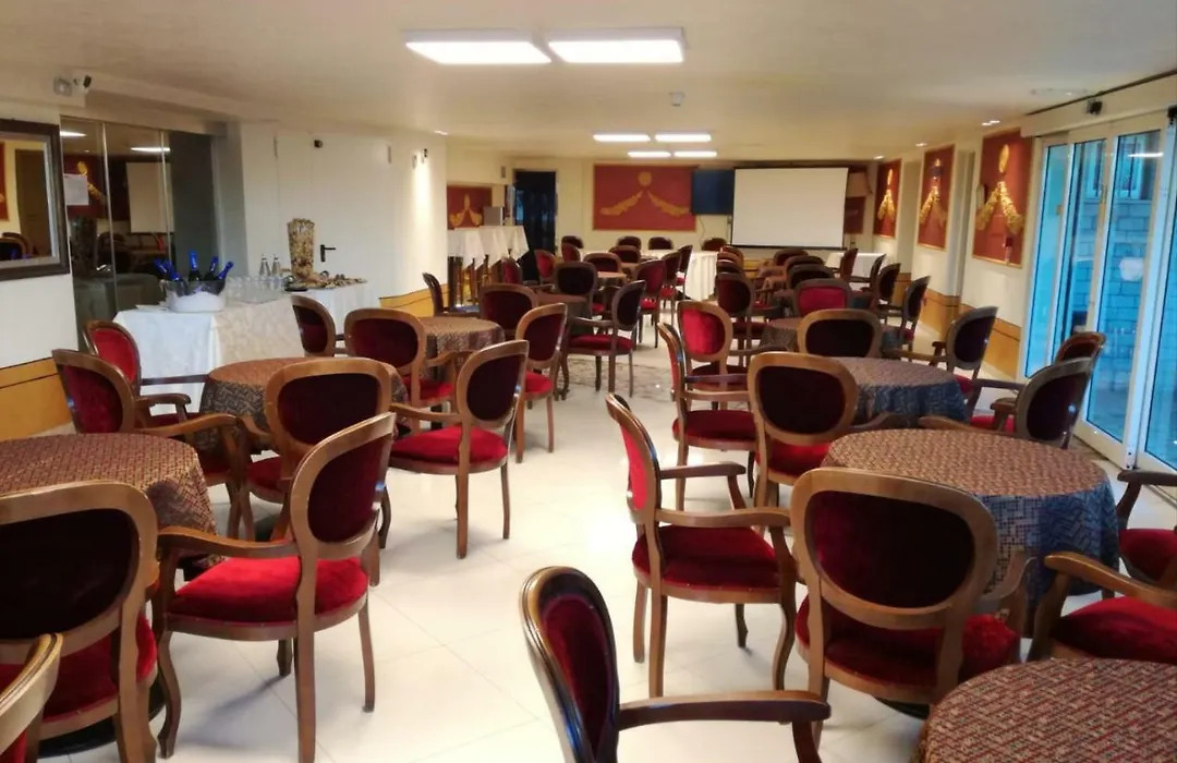 Hotel Lady Mary-1