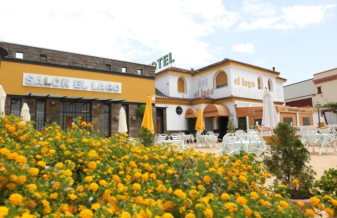 Hotel Restaurante El Lago-1