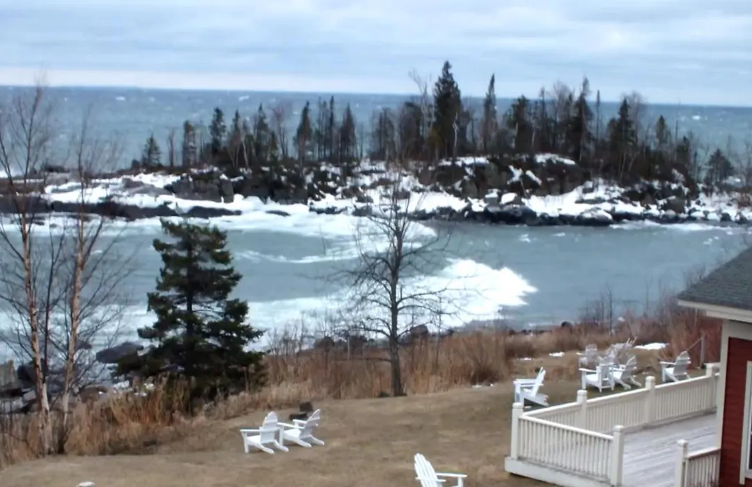 Cove Point Lodge-1