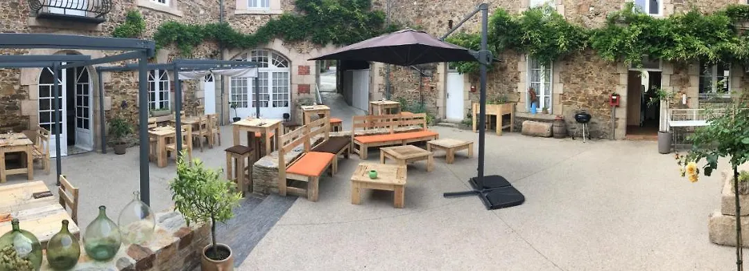 Hotel - Restaurant Les 3 Piliers-1
