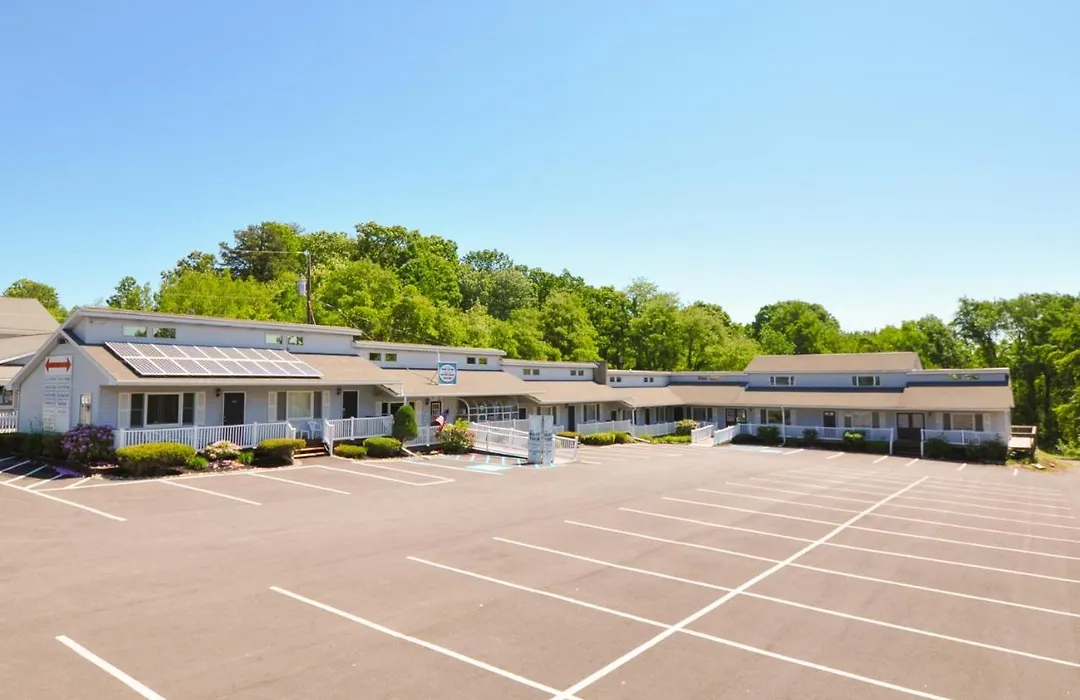 East Shore Lodging-1