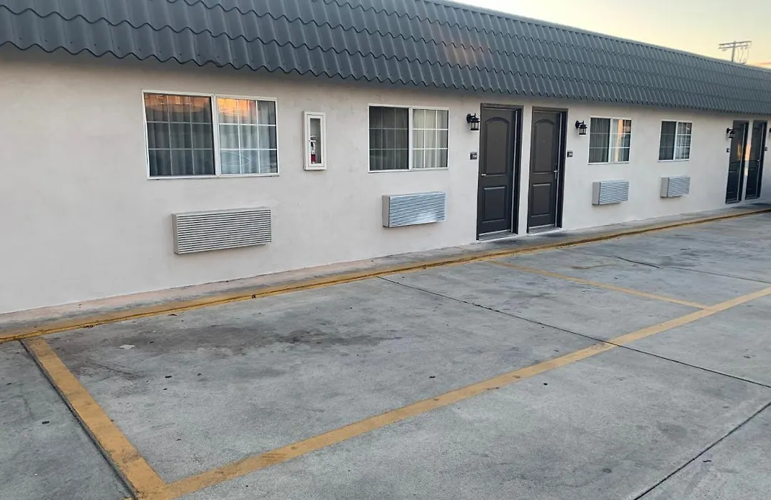 Empire Inn-1