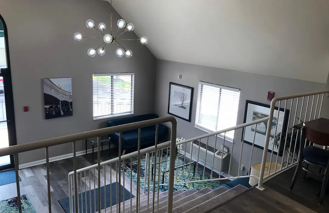 Dupont Suites - Louisville-1