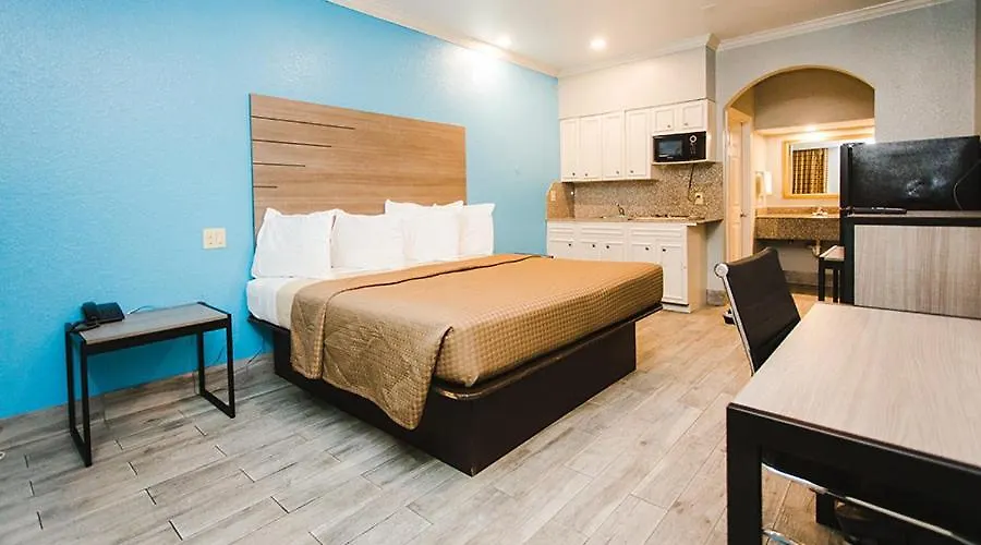 Executive Inn Bacliff-1