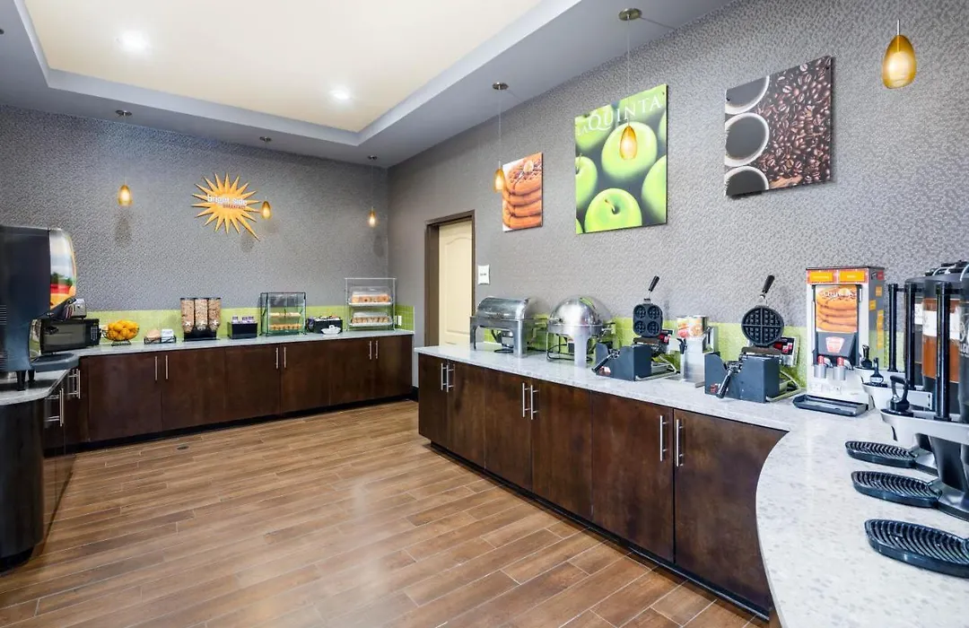La Quinta By Wyndham Hinesville - Fort Stewart-1
