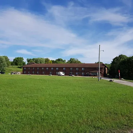 Denison Inn And Suites-2