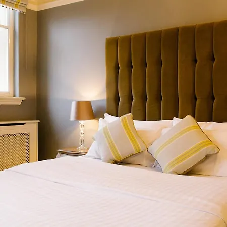 Prince Of Wales - Townhouse-2