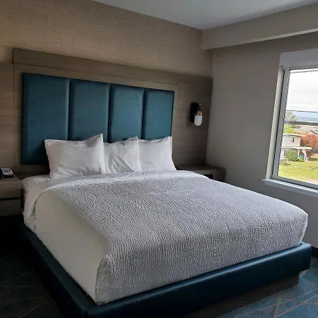 Salish Inn-2