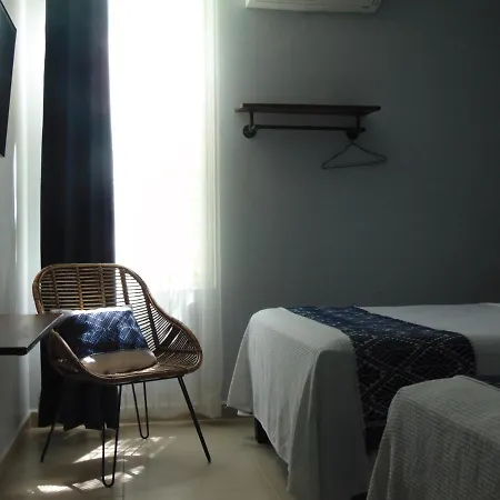 Hotel Puerta Del Sol-2