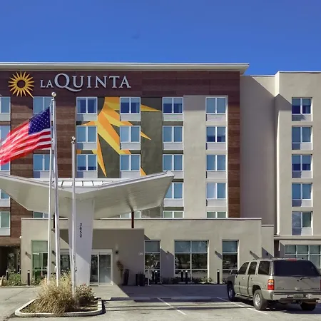 La Quinta By Wyndham Mobile-3