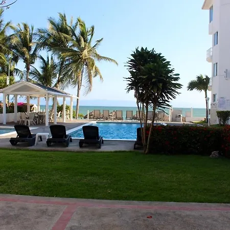 Hotel y Suites Corita-3