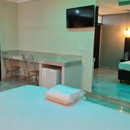Gran Motel-2