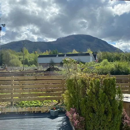 Braemar House-3