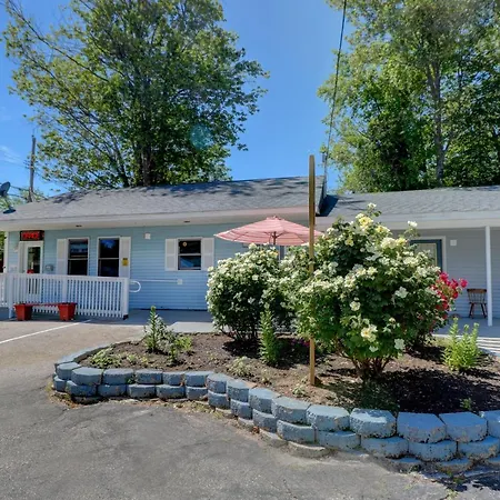 Brookside Inn & Cottages-2