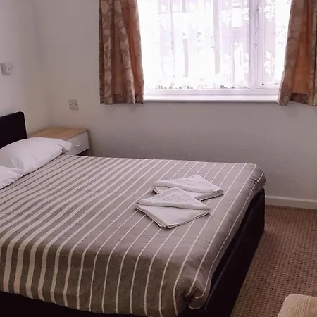 Malvern Hotel-3