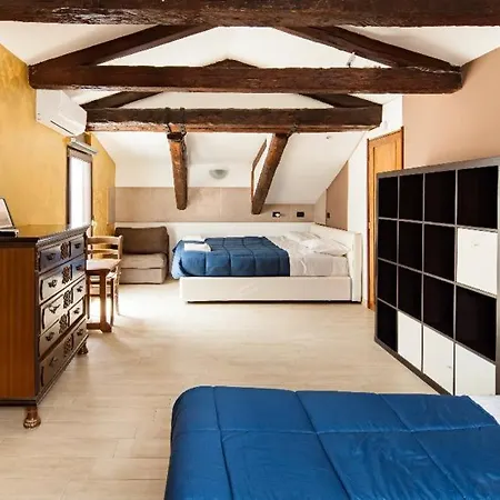 Blu Suite-2