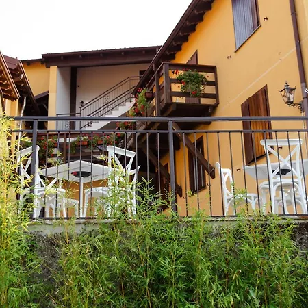 La Corte Sul Lago-2