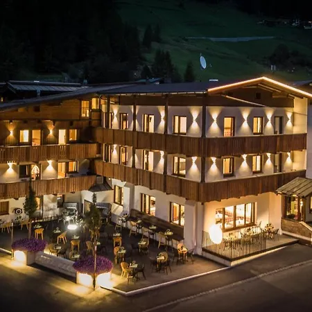 first mountain Hotel Ötztal-2