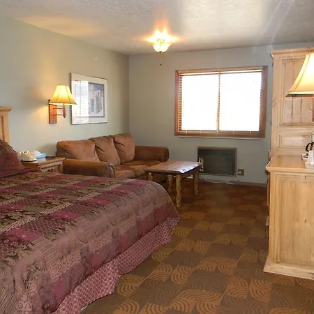New Summit Inn-3