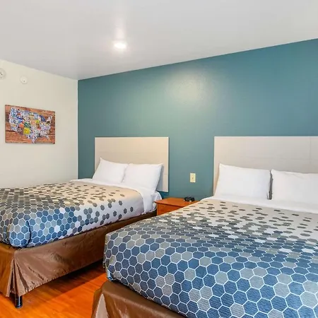 Econo Lodge Hammond-3