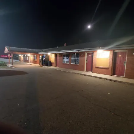 Highway Motel-2