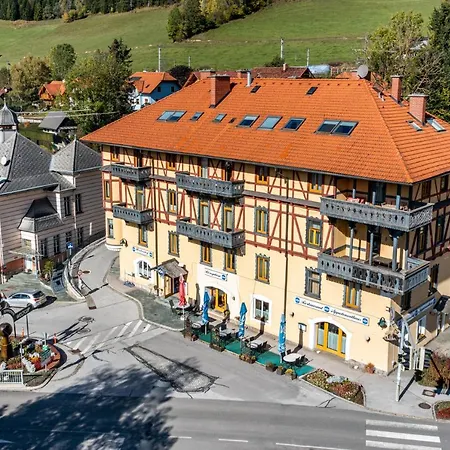 Hirschenhof-2