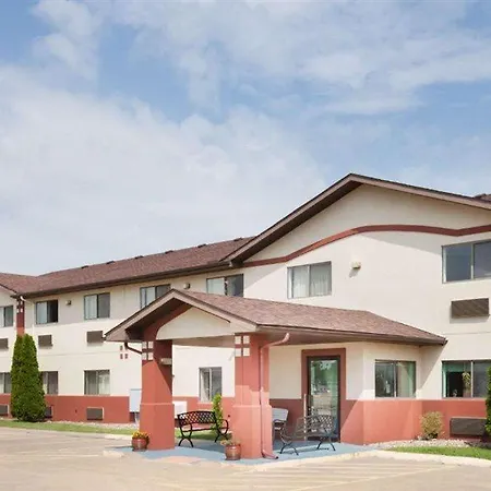 Super 8 By Wyndham Washington/Peoria Area-2