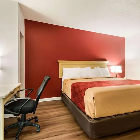 Econo Lodge Inn & Suites Lake Harmony - Pocono Mountains Area-2