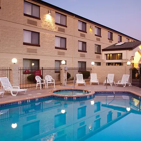 Red Feather Lodge/Hotel-2