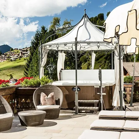 Romantik & Family Hotel Gardenia***S-2