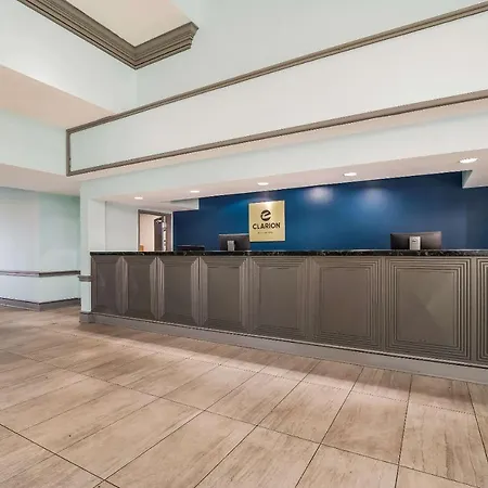 Clarion Inn & Suites Florence - Darlington-3