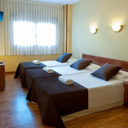 Hotel Ciutat De Tarrega-3