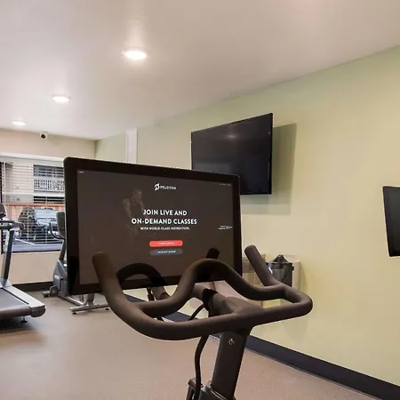 Woodspring Suites Portland Vancouver-3