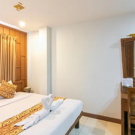 Lotus Hotel Patong-2