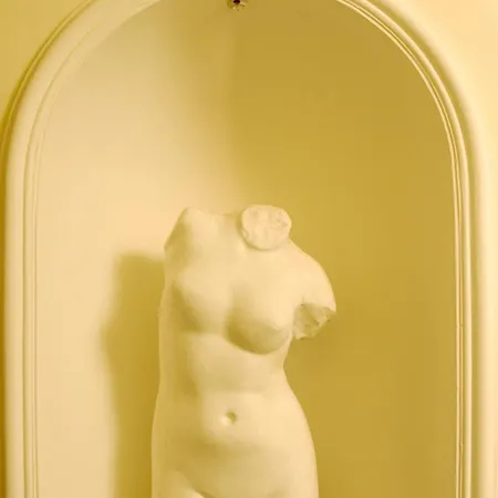 B&B Art Suite Principe Umberto-2