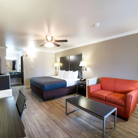 Econo Lodge Inn & Suites Corpus Christi-2
