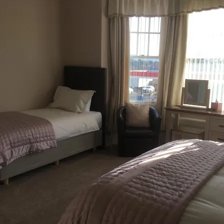 Glenora Guest House-2
